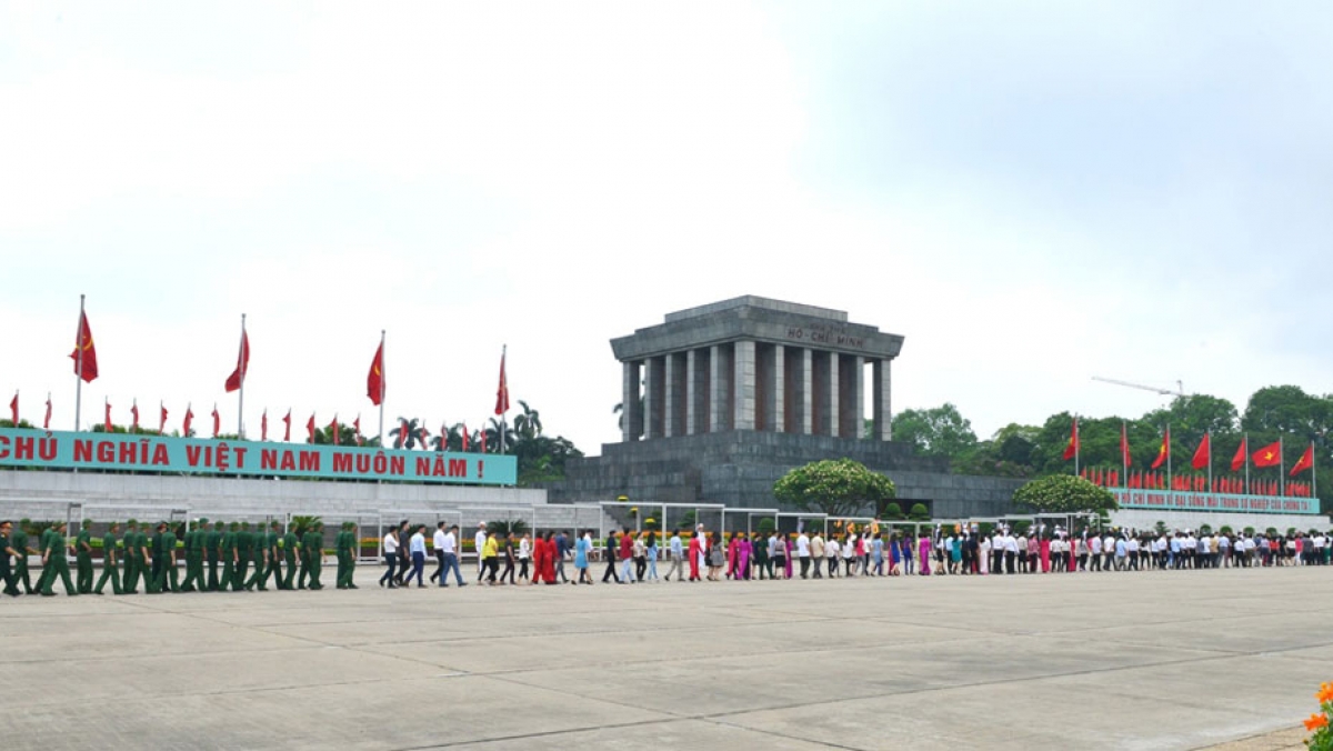 tạm ngừng tổ chức vào lăng viếng chủ tịch hồ chí minh từ ngày 13 6 hình ảnh 1 tam ngung to chuc vao lang vieng chu tich ho chi minh tu ngay 13 6 hinh anh 1