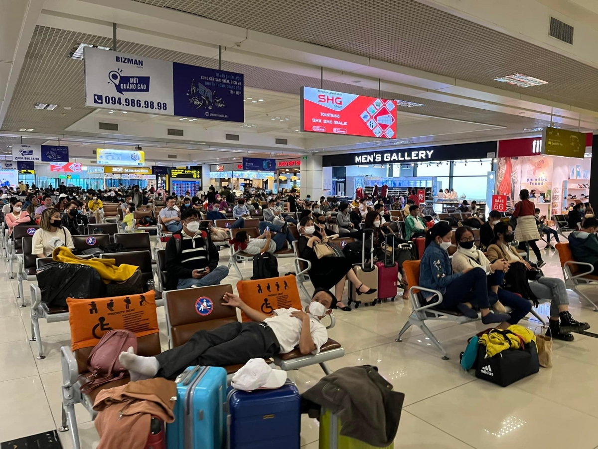 xử lý nghiêm việc tăng giá vé máy bay trái quy định dịp cao điểm hè hình ảnh 1 xu ly nghiem viec tang gia ve may bay trai quy dinh dip cao diem he hinh anh 1