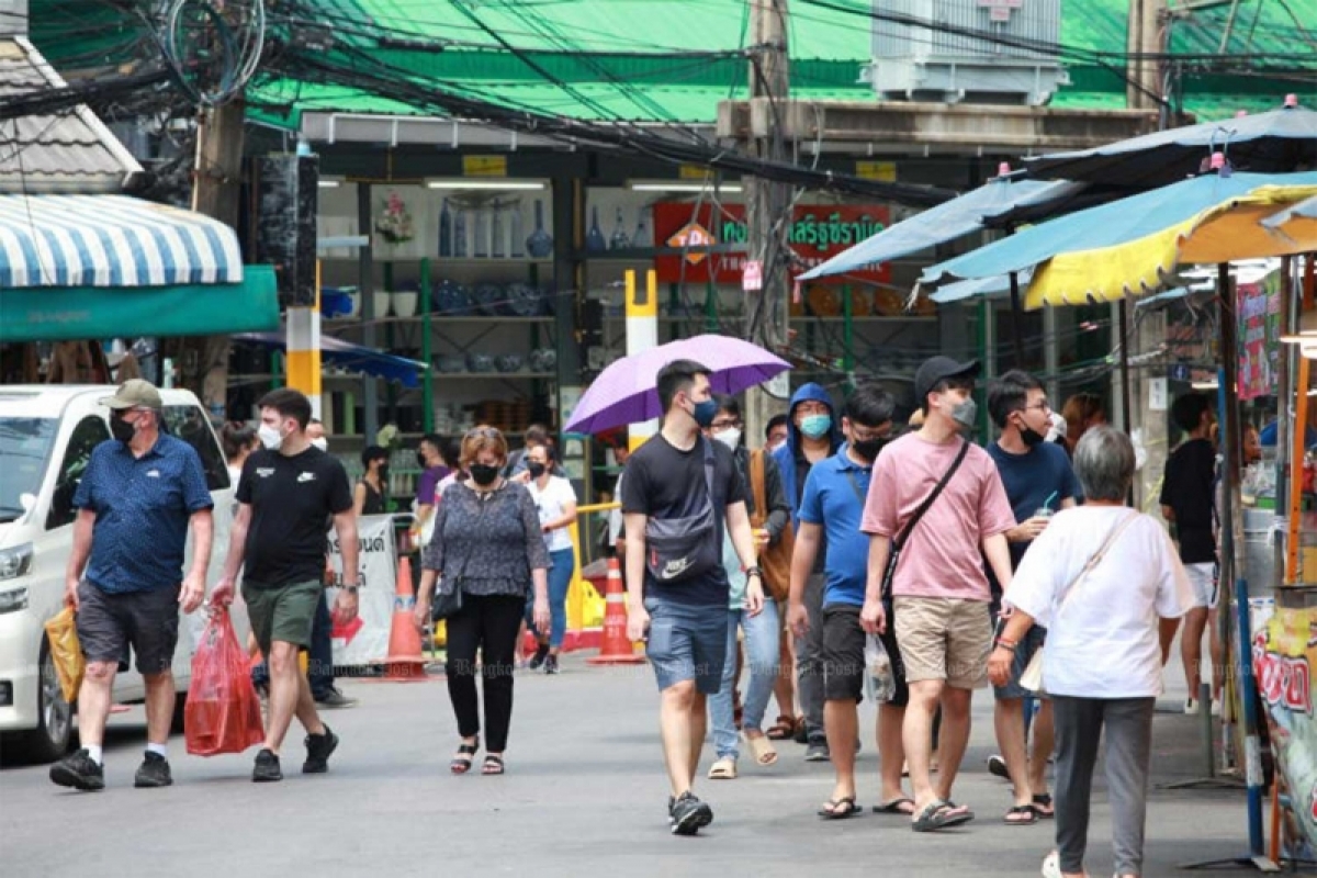 thái lan dỡ bỏ hầu hết các biện pháp kiểm soát dịch covid-19 hình ảnh 1 thai lan do bo hau het cac bien phap kiem soat dich covid-19 hinh anh 1