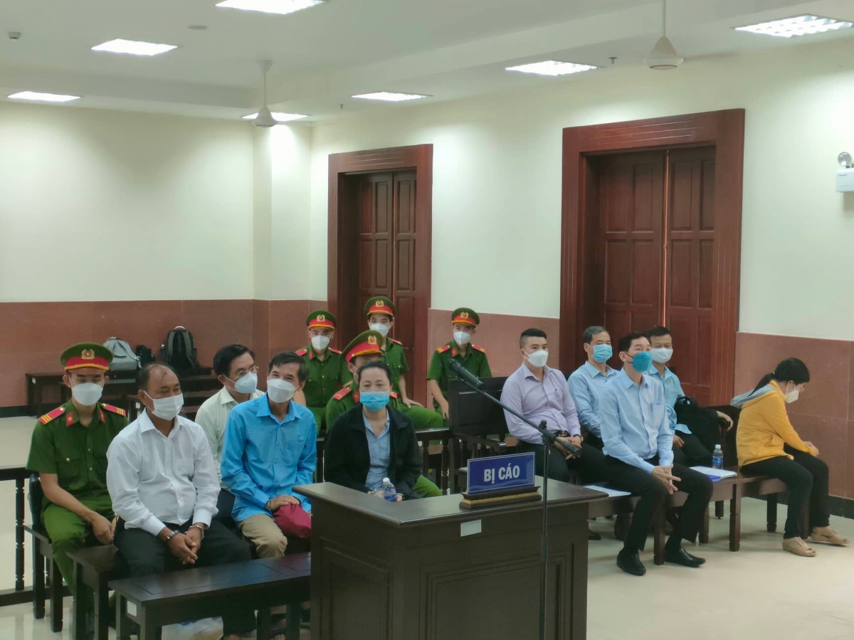 Ông trần vĩnh tuyến và đồng phạm tiếp tục hầu tòa phúc thẩm hình ảnh 1 Ong tran vinh tuyen va dong pham tiep tuc hau toa phuc tham hinh anh 1