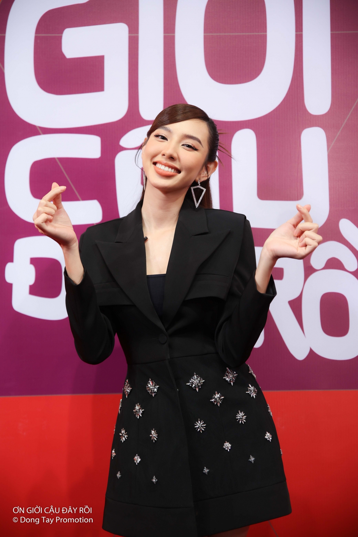 hoa hau thuy tien tro tai noi tieng thai tai On gioi cau day roi hinh anh 4