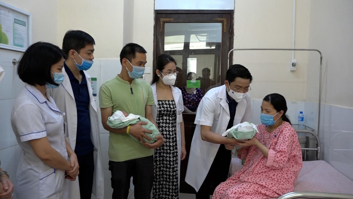 bo phim tai lieu vi mot niem tin ve hanh phuc hinh anh 3