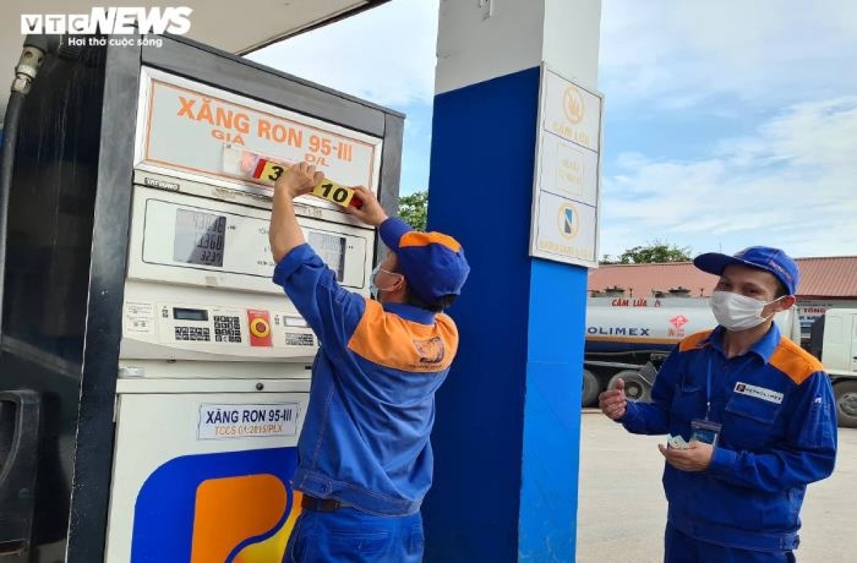 xăng dầu lập đỉnh, có nên trợ giá cho người dân, doanh nghiệp hình ảnh 1 xang dau lap dinh, co nen tro gia cho nguoi dan, doanh nghiep hinh anh 1