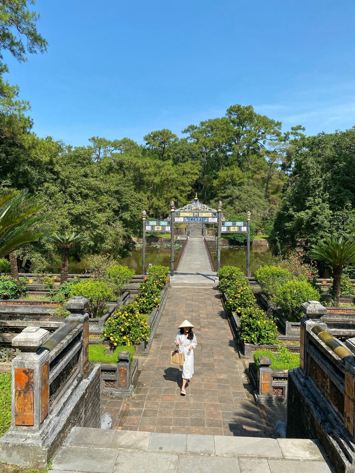 kinh nghiệm đi du lịch một mình ở huế hình ảnh 1 kinh nghiem di du lich mot minh o hue hinh anh 1