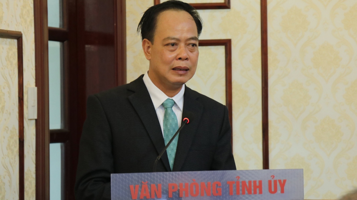 chinh uy bo chi huy quan su lam truong ban tuyen giao tinh uy binh phuoc hinh anh 2
