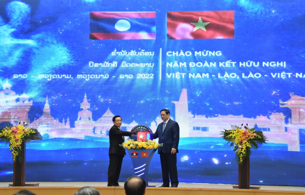 việt nam- lào quyết định gắn bó keo sơn bằng bản hiệp ước hữu nghị và hợp tác hình ảnh 1 viet nam- lao quyet dinh gan bo keo son bang ban hiep uoc huu nghi va hop tac hinh anh 1