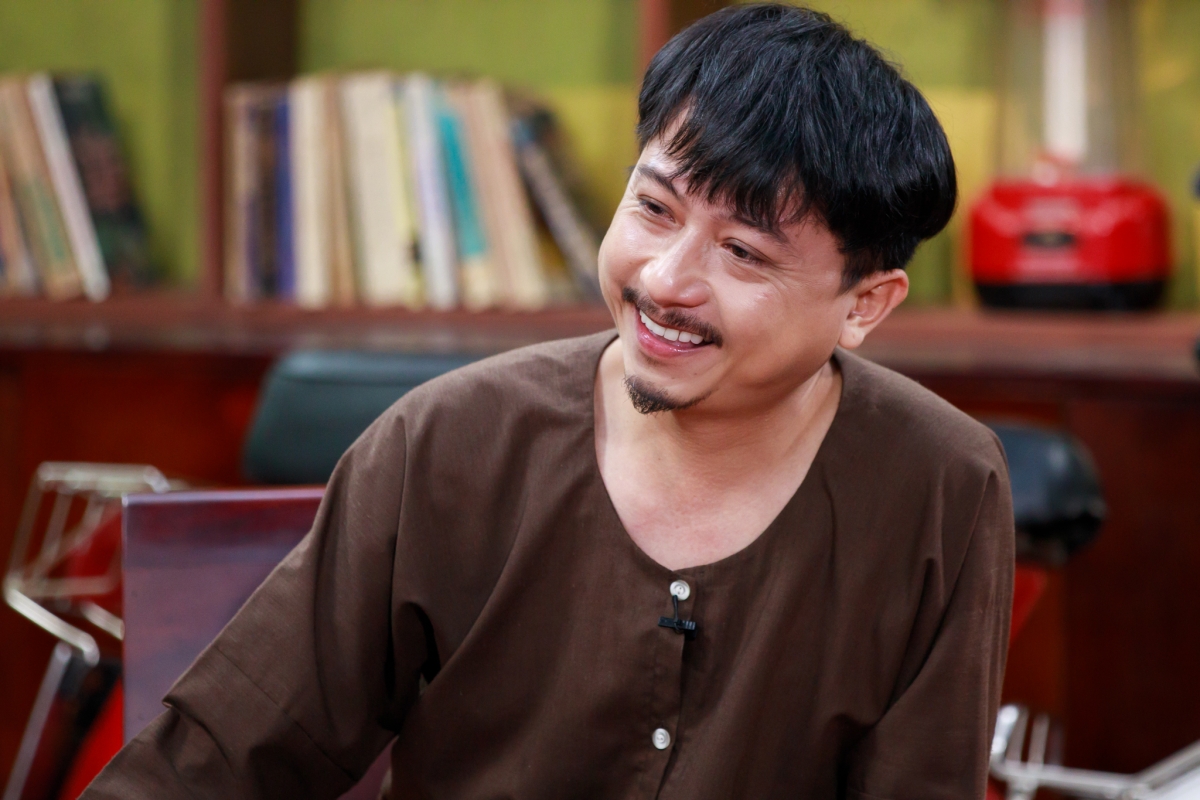 hua minh Dat tuoi tho an chuc ho hang den nghe si noi tieng hinh anh 2