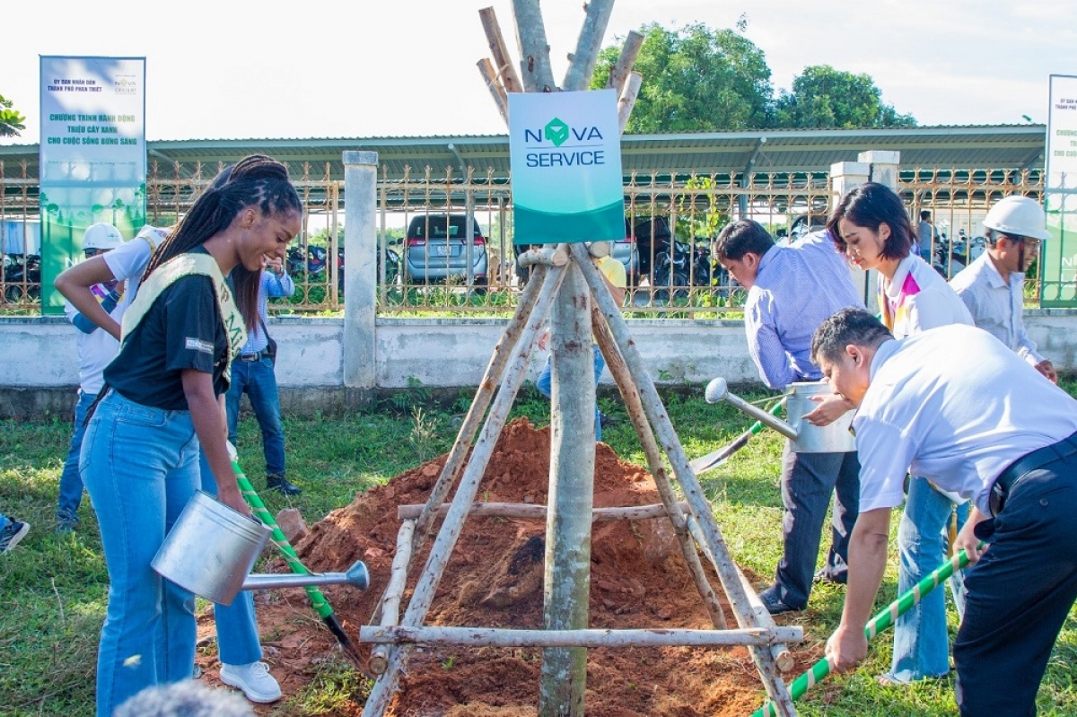 miss earth novagroup lam dep cac tuyen duong tai phan thiet hinh anh 1