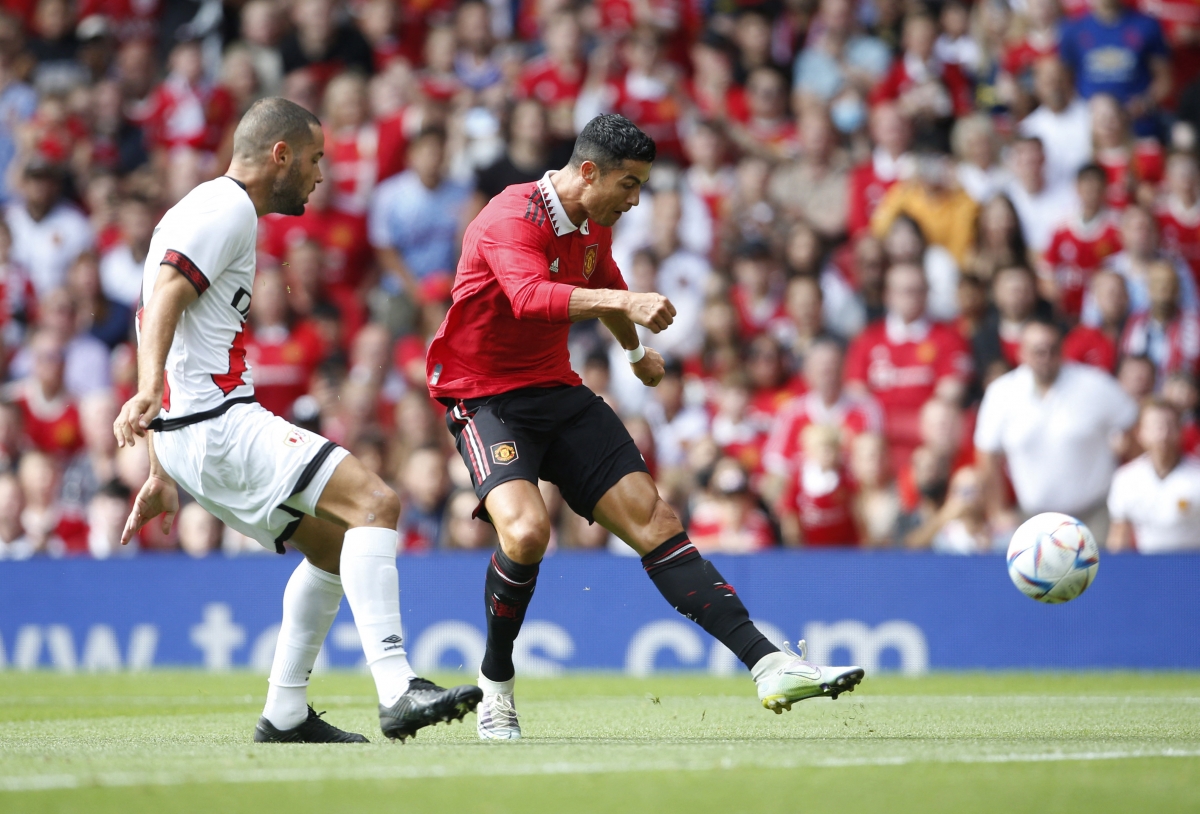 mu danh roi chien thang trong ngay cristiano ronaldo tai xuat hinh anh 11