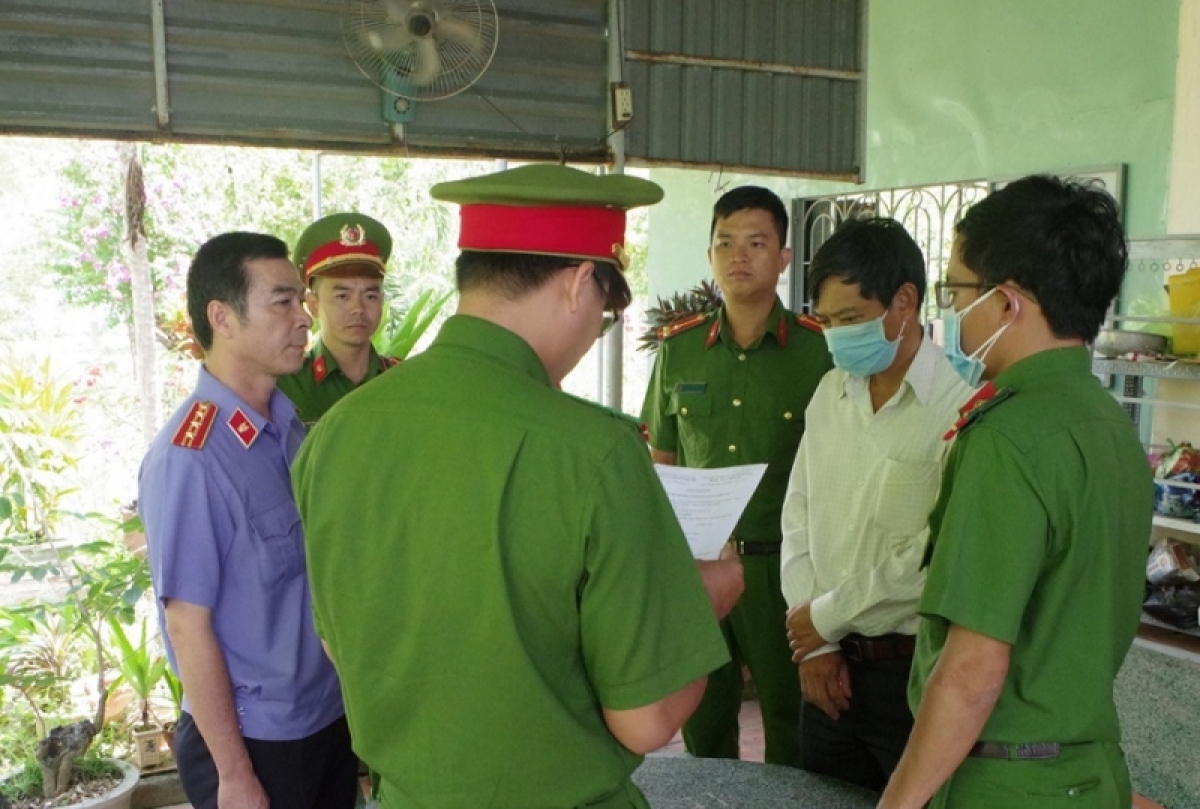 khởi tố trưởng phòng phòng giáo dục và Đào tạo ở ninh thuận hình ảnh 1 khoi to truong phong phong giao duc va Dao tao o ninh thuan hinh anh 1