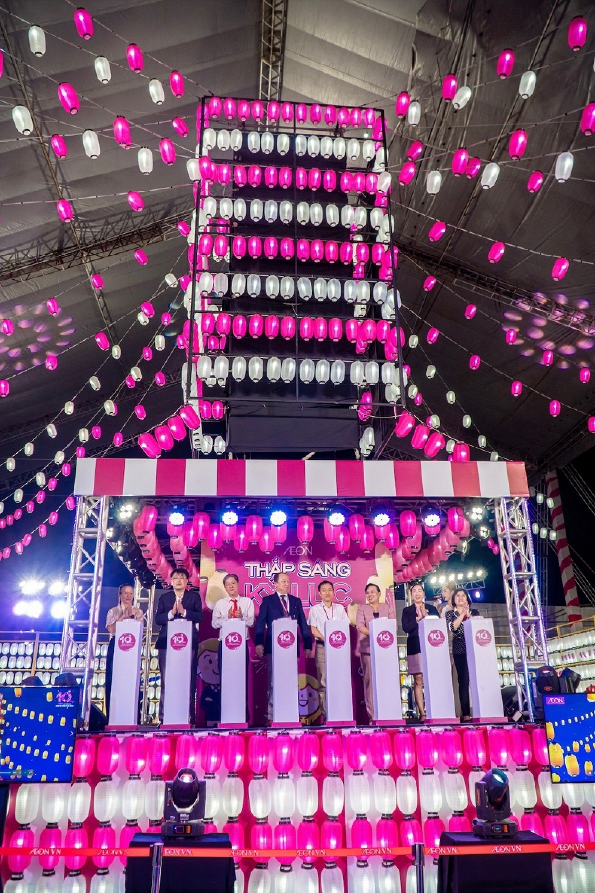 aeon viet nam mo man chuoi su kien ky niem 10 nam voi 2 ky luc duoc xac lap hinh anh 2