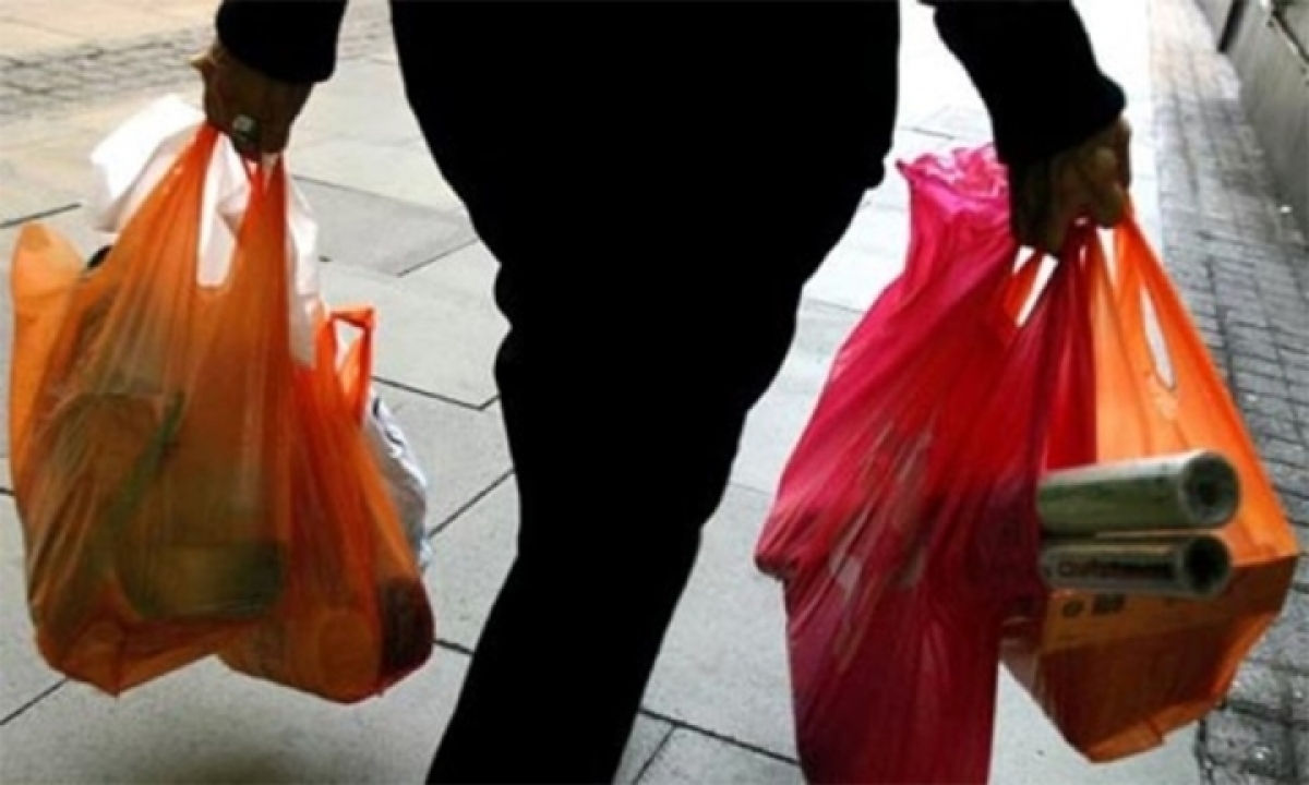 sẽ không ai dám dùng túi nylon nếu phải trả 5.000 - 10.000 đồng chiếc hình ảnh 1 se khong ai dam dung tui nylon neu phai tra 5.000 - 10.000 dong chiec hinh anh 1