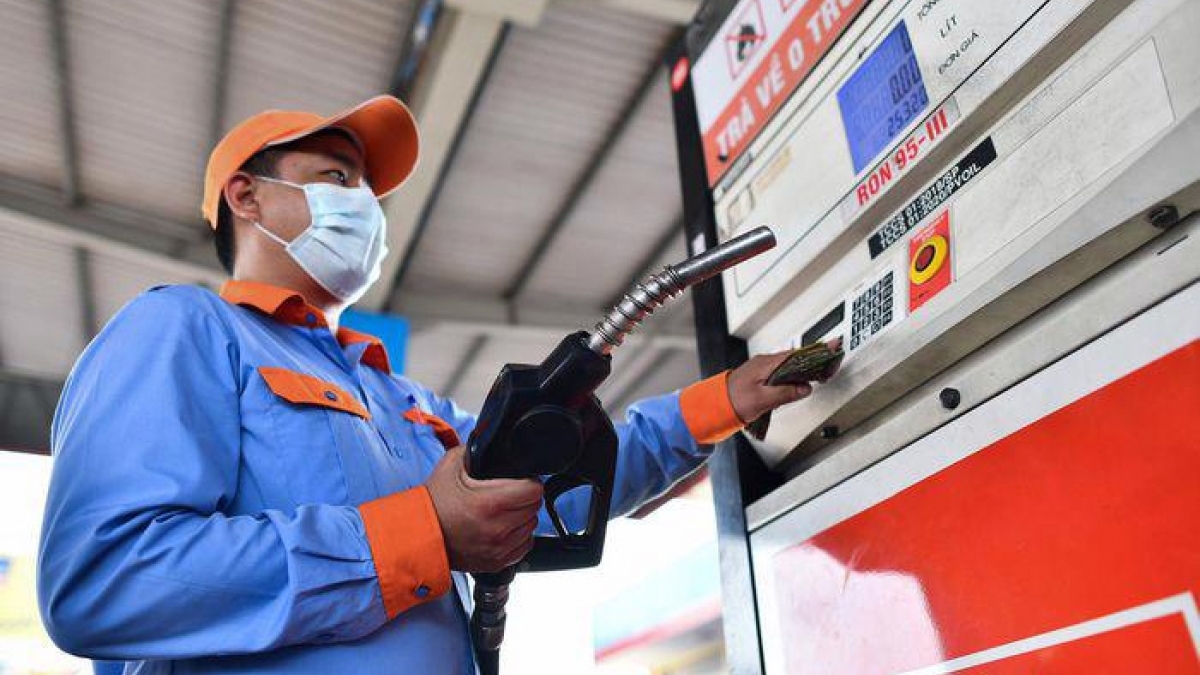 trình ubtvqh dự thảo nghị quyết giảm thuế bảo vệ môi trường đối với xăng, dầu hình ảnh 1 trinh ubtvqh du thao nghi quyet giam thue bao ve moi truong doi voi xang, dau hinh anh 1