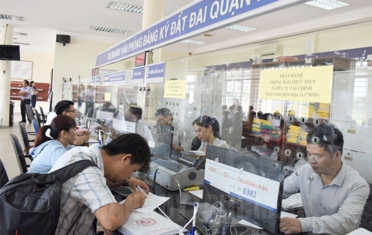 giải quyết hồ sơ nhà đất chậm do tính thuế chuyển nhượng chưa rõ ràng hình ảnh 1 giai quyet ho so nha dat cham do tinh thue chuyen nhuong chua ro rang hinh anh 1