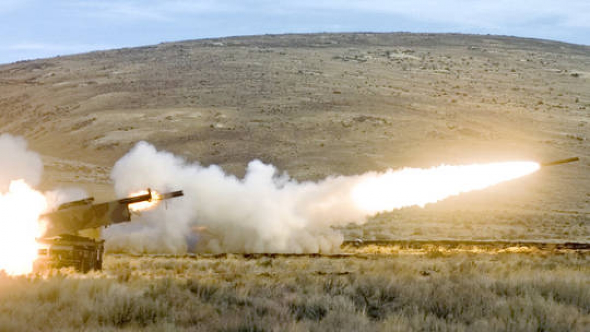 ukraine noi dang phai ban mo bang he thong himars do my cung cap hinh anh 1