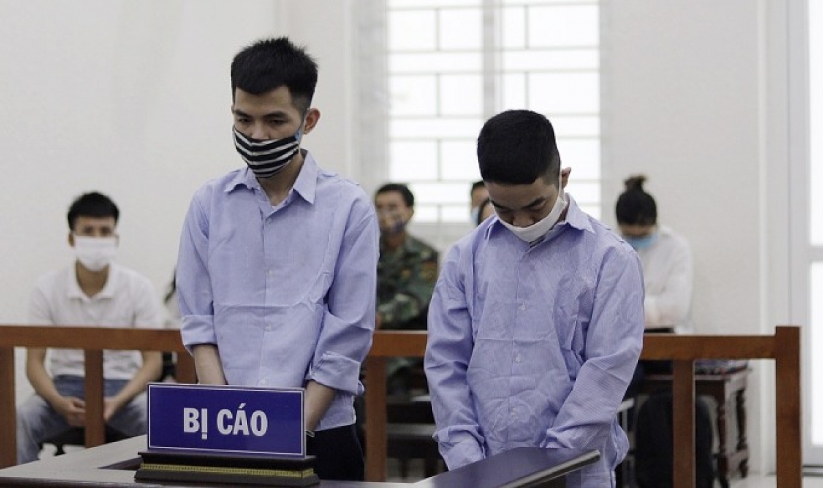 làm thẻ ngân hàng để bán, sinh viên có thể bị xử lý hình sự hình ảnh 1 lam the ngan hang de ban, sinh vien co the bi xu ly hinh su hinh anh 1