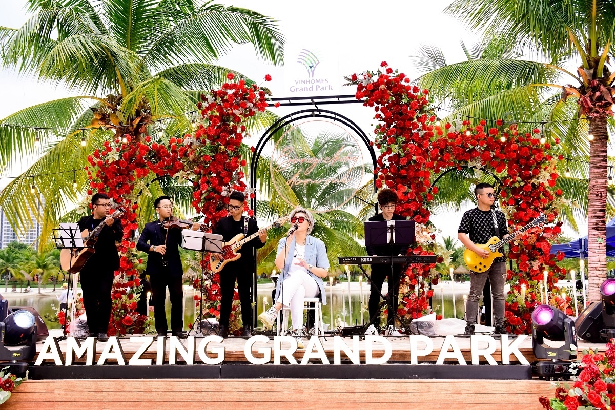 vinhomes grand park Diem hen cuoi tuan cho ca gia dinh hinh anh 4