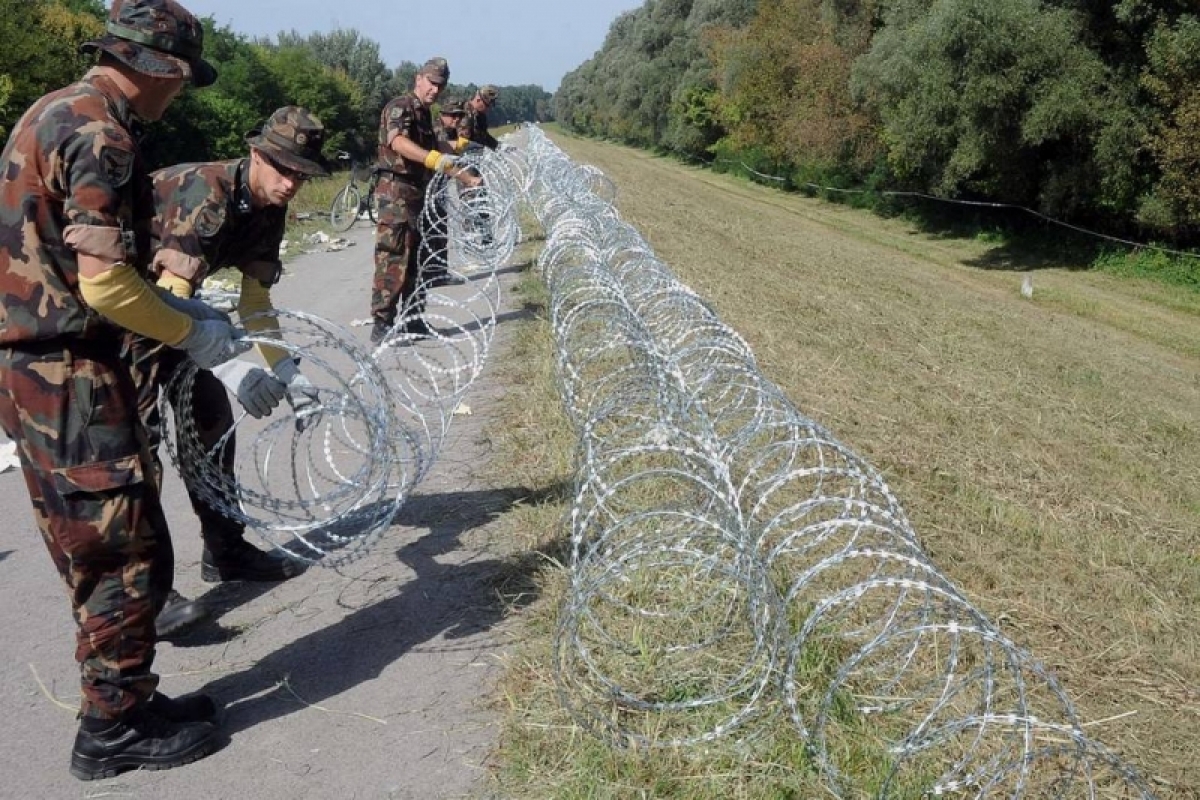hàng rào thép chống người di cư ở châu Âu- hungary nâng cấp, slovenia tháo dỡ hình ảnh 1 hang rao thep chong nguoi di cu o chau Au- hungary nang cap, slovenia thao do hinh anh 1
