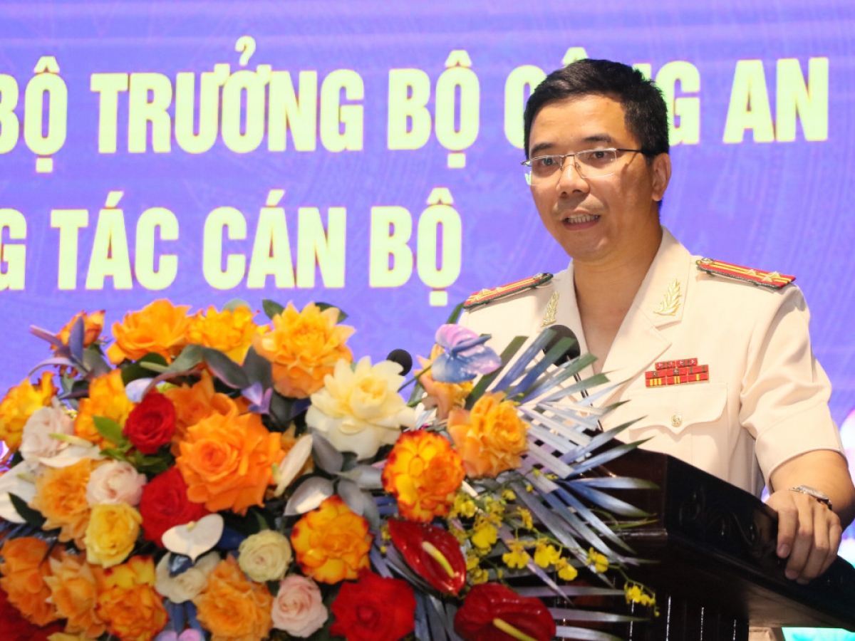 pho cuc truong cuc an ninh noi dia lam giam doc cong an tinh ha tinh hinh anh 2