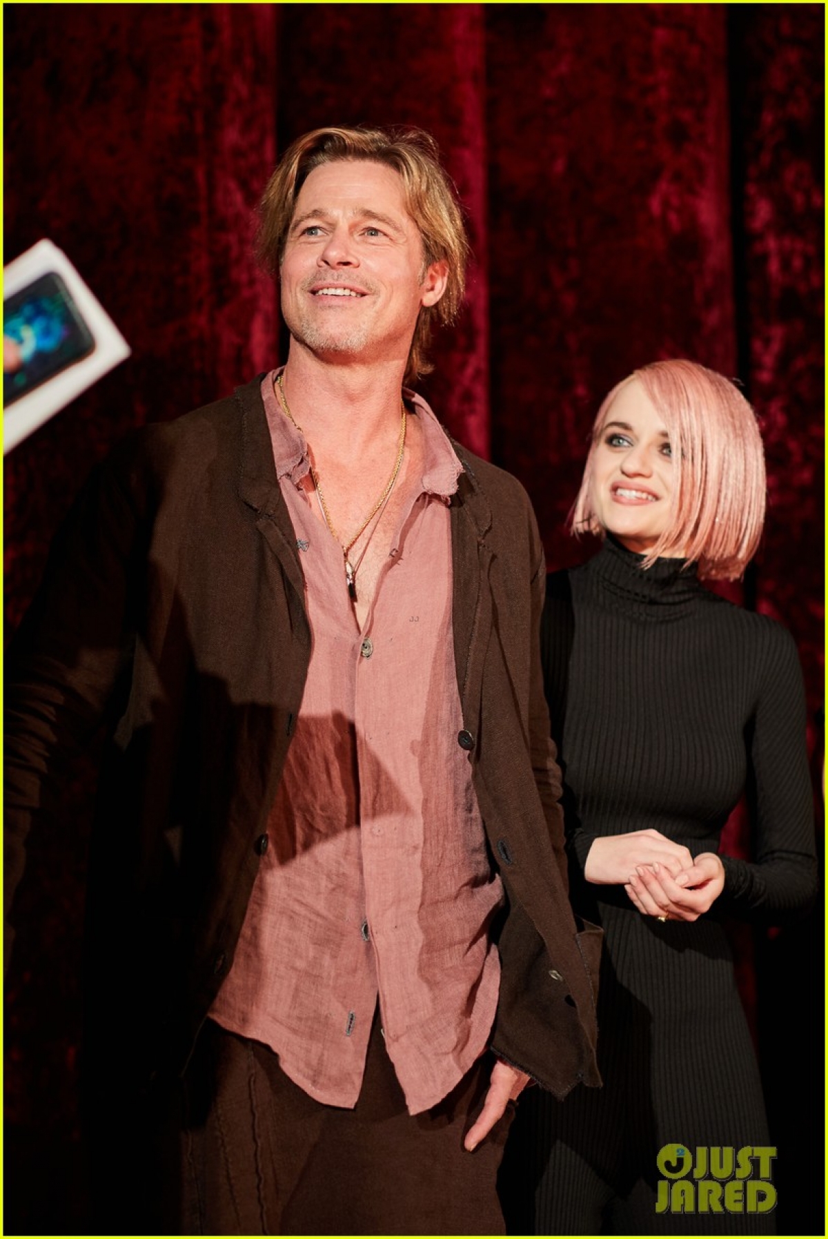 tai tu brad pitt mac vay tren tham do ra mat phim moi hinh anh 2