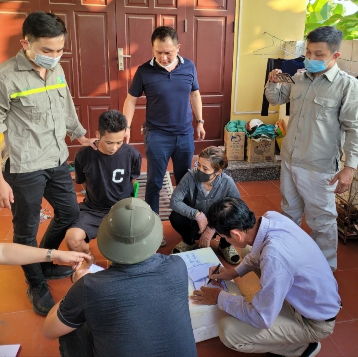  phuc vu dan, lang nghe dan vi binh yen dat cang hinh anh 3