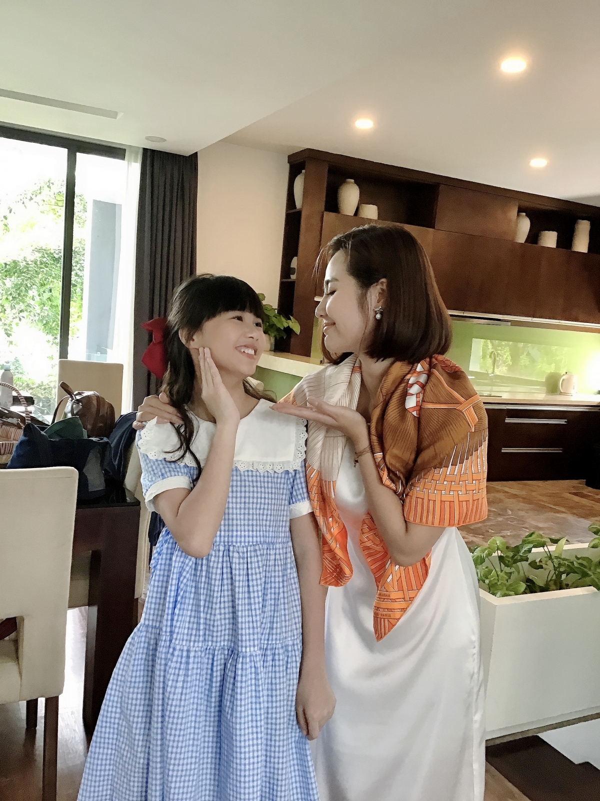 phan minh huyen boi hoi trong ngay quay cuoi cung cua thuong ngay nang ve hinh anh 5