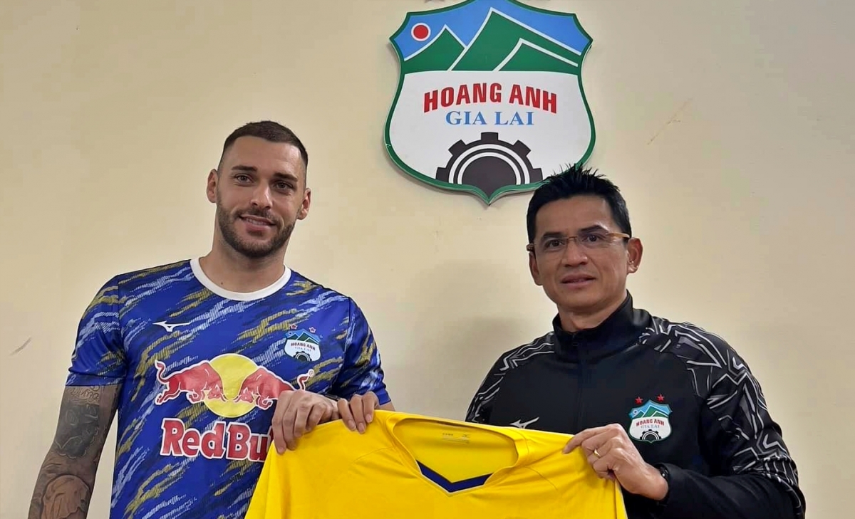 các đội bóng v-league hối hả bổ sung lực lượng hình ảnh 1 cac doi bong v-league hoi ha bo sung luc luong hinh anh 1