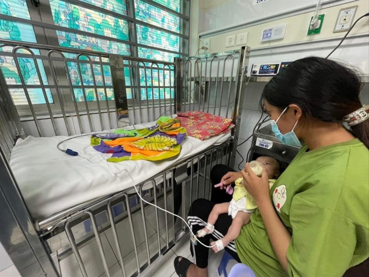 không tự ý mua thuốc tamiflu điều trị cúm hình ảnh 1 khong tu y mua thuoc tamiflu dieu tri cum hinh anh 1