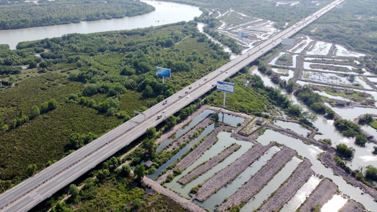 tp.hcm gửi văn bản khẩn lên thủ tướng về mở rộng cao tốc tp.hcm - trung lương hình ảnh 1 tp.hcm gui van ban khan len thu tuong ve mo rong cao toc tp.hcm - trung luong hinh anh 1