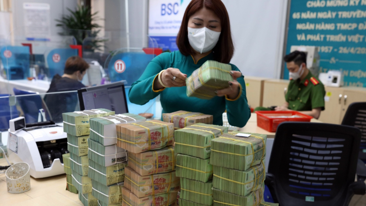 cảnh giác với chiêu vay nhanh, lãi thấp hình ảnh 1 canh giac voi chieu vay nhanh, lai thap hinh anh 1