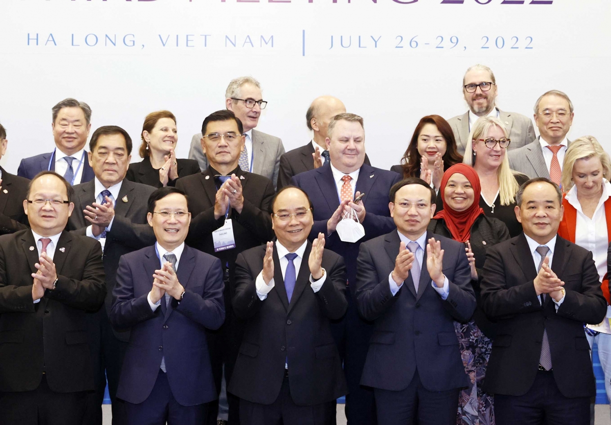 chủ tịch nước nêu những dự báo lạc quan về việt nam cho các nhà đầu tư apec hình ảnh 1 chu tich nuoc neu nhung du bao lac quan ve viet nam cho cac nha dau tu apec hinh anh 1
