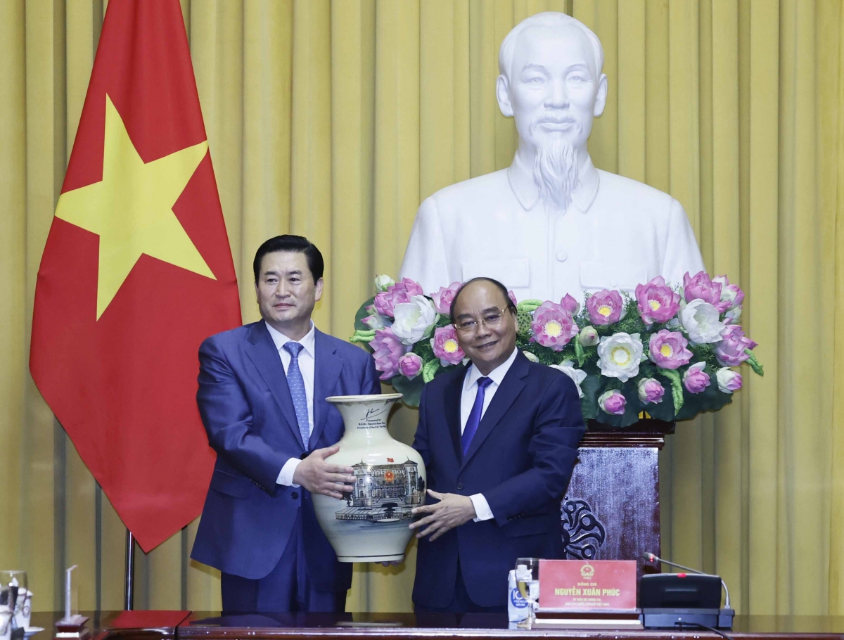 chu tich nuoc han quoc luon la nuoc dau tu hang dau vao viet nam hinh anh 3