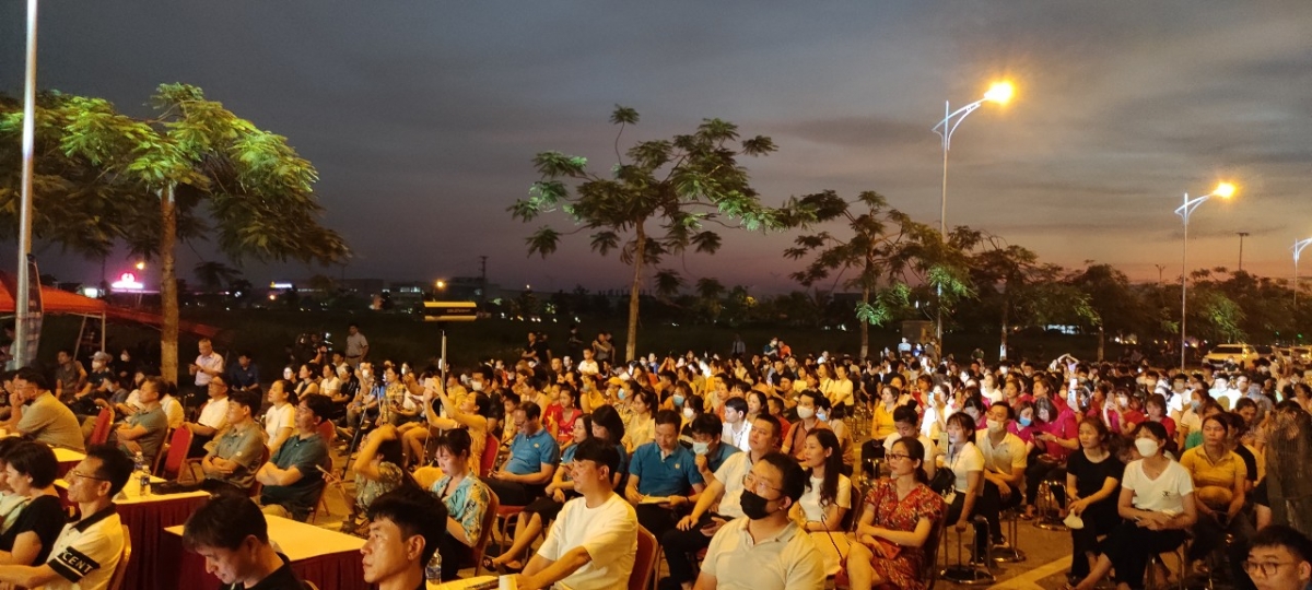  san khau truyen hinh - mot sang tao nghe thuat cua hai phong hinh anh 2
