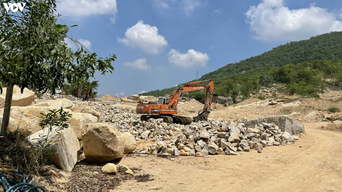 thiếu vật liệu san lấp phục vụ các dự án trọng điểm ở bà rịa-vũng tàu hình ảnh 1 thieu vat lieu san lap phuc vu cac du an trong diem o ba ria-vung tau hinh anh 1