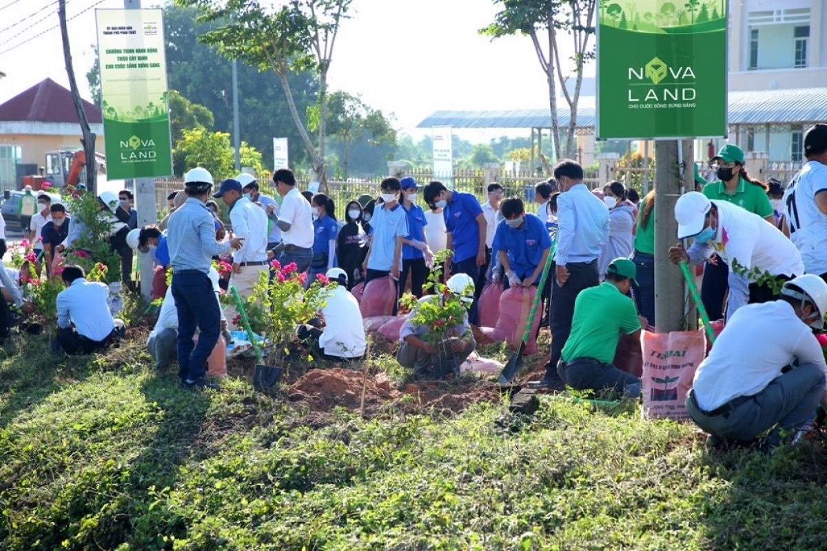 miss earth novagroup lam dep cac tuyen duong tai phan thiet hinh anh 5