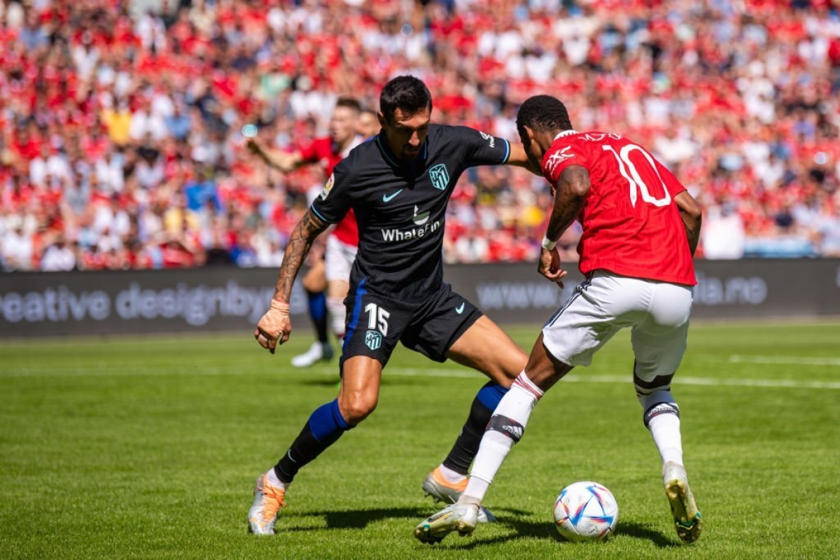 atletico madrid khien mu thua tran dau tien duoi thoi erik ten hag hinh anh 9