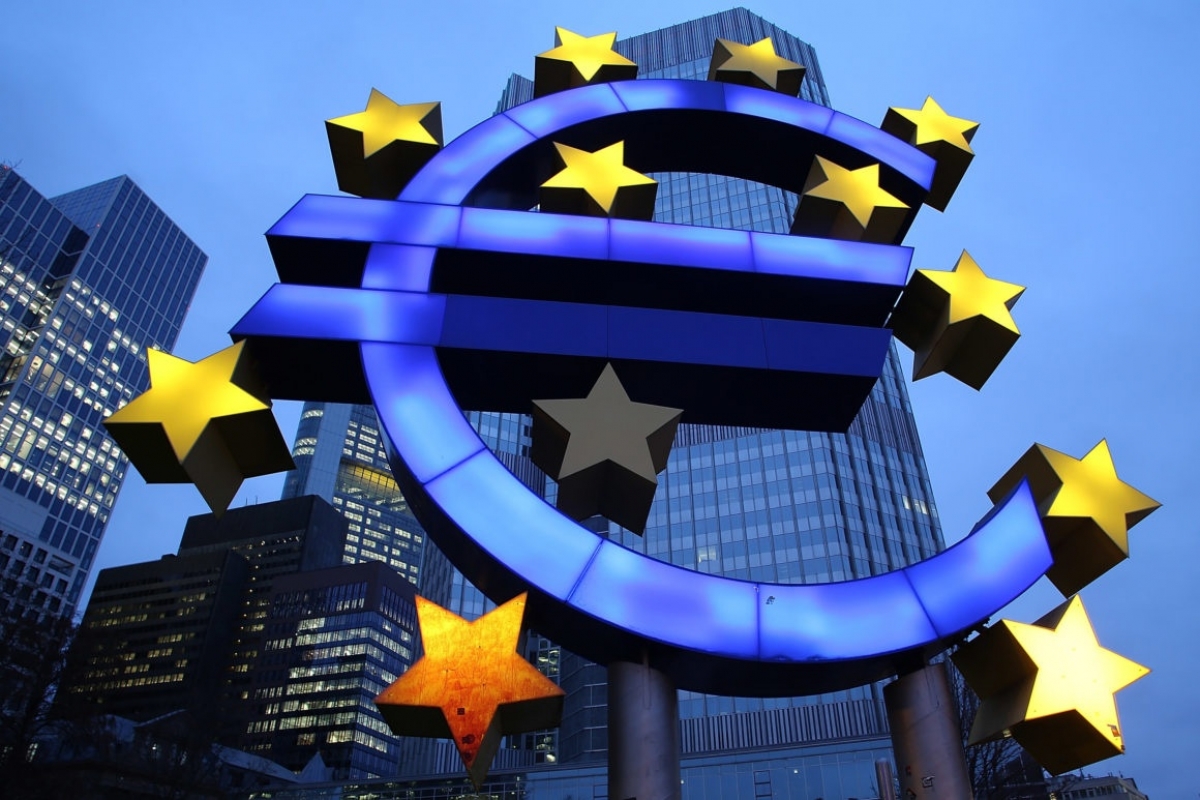 du bao soc gia euro sap thap hon usd hinh anh 2