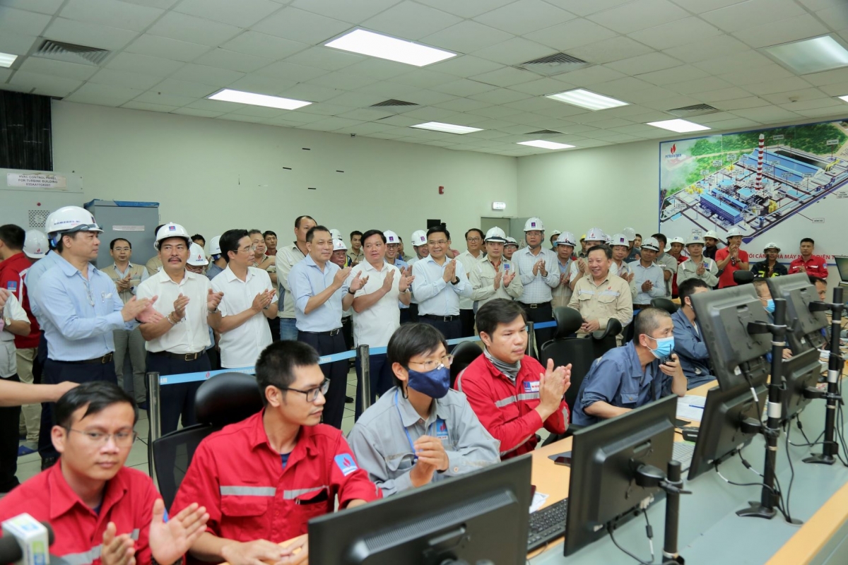 petrovietnam duy tri san luong khai thac, nop ngan sach hon 66.000 ty dong hinh anh 6