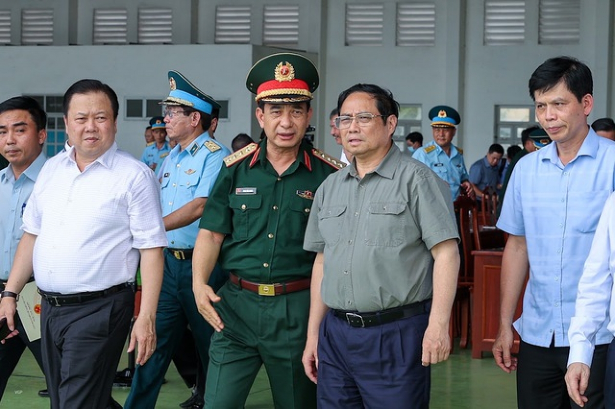 thủ tướng chỉ đạo giải quyết tình trạng quá tải sân bay tân sơn nhất hình ảnh 1 thu tuong chi dao giai quyet tinh trang qua tai san bay tan son nhat hinh anh 1