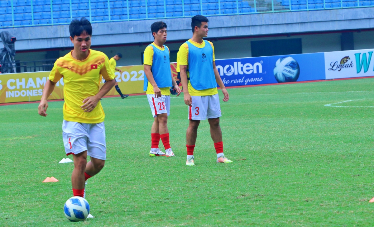 u19 viet nam thua dam u19 malaysia o ban ket u19 Dong nam A 2022 hinh anh 10