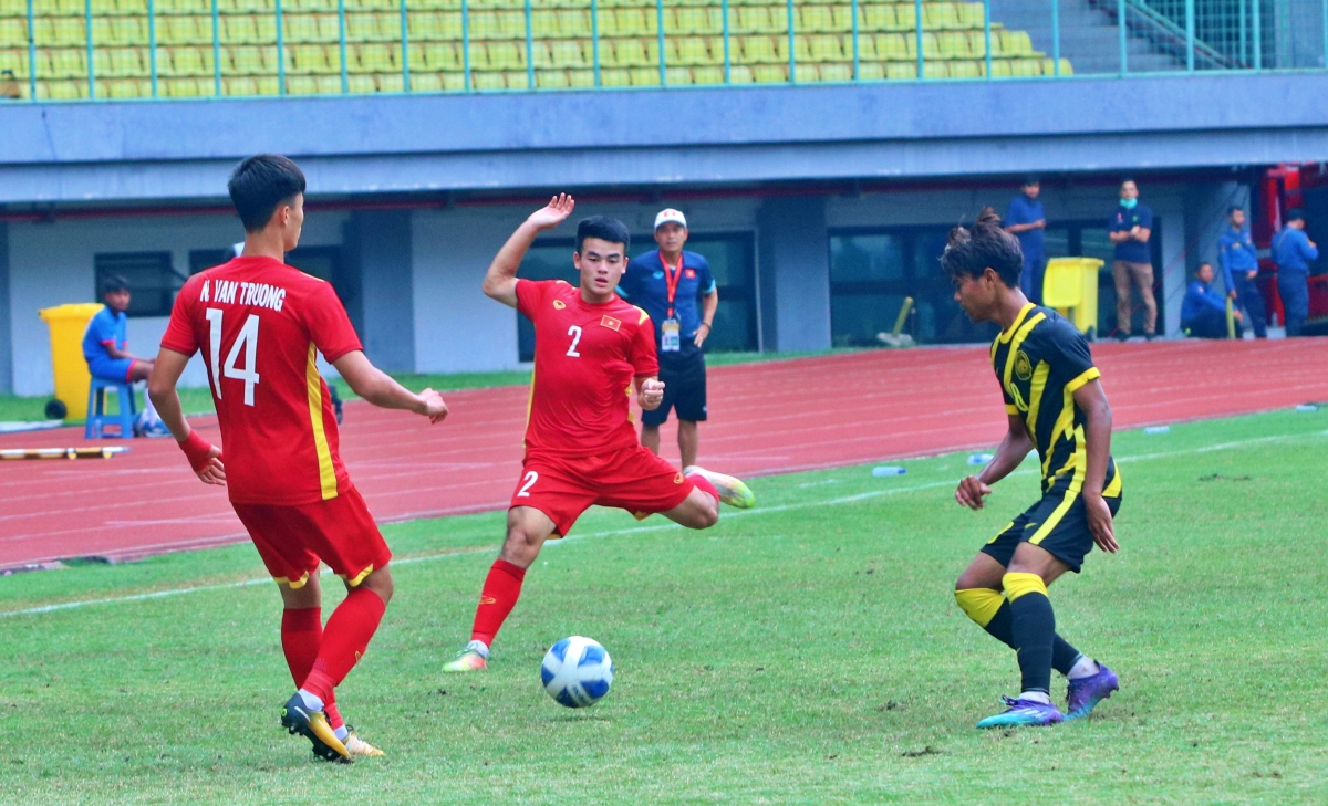 u19 viet nam thua dam u19 malaysia o ban ket u19 Dong nam A 2022 hinh anh 19