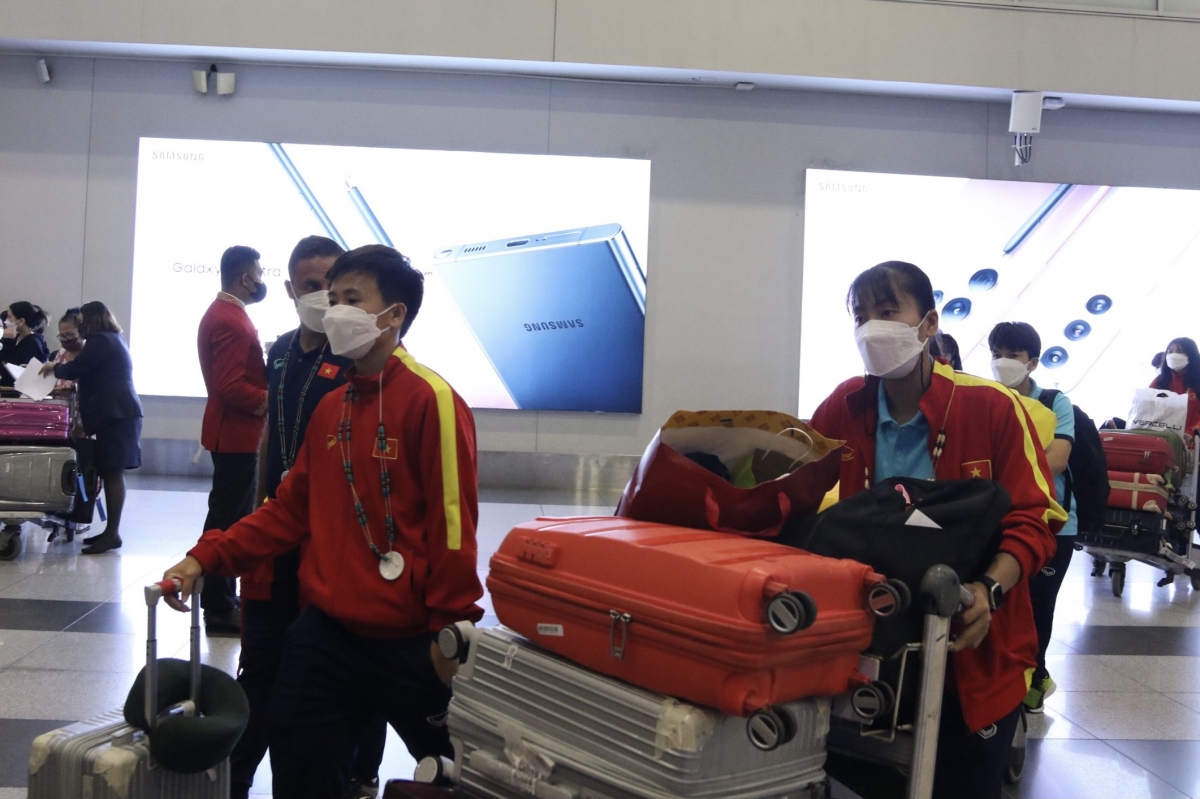 Đt nữ việt nam tới philippines, sẵn sàng bảo vệ chức vô địch Đông nam Á hình ảnh 1 Dt nu viet nam toi philippines, san sang bao ve chuc vo dich Dong nam A hinh anh 1