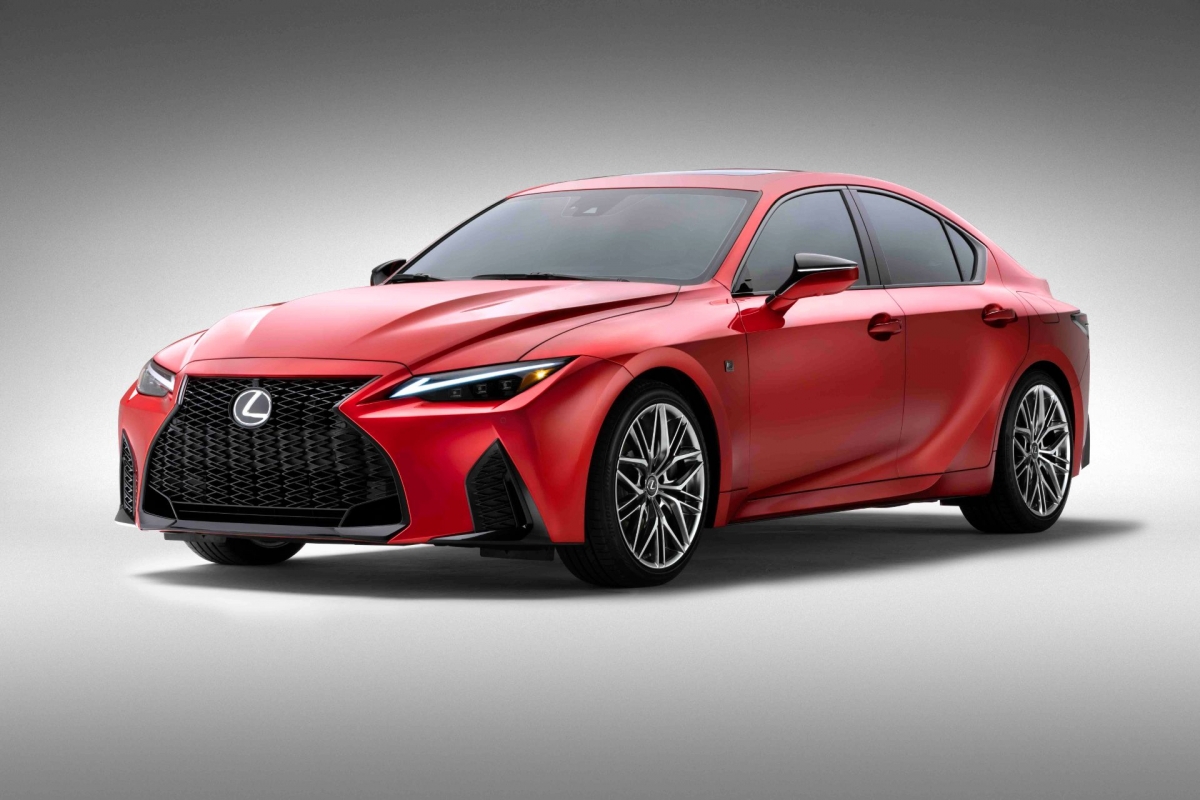 lexus is 500 f sport performance su dung dong co v8 san sinh 475 ma luc hinh anh 2