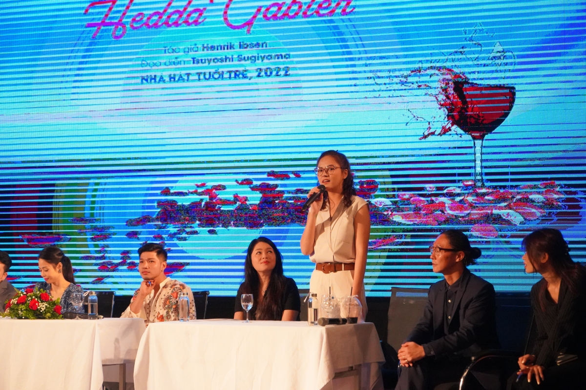 thanh son, thu quynh tai hien vo kich kinh dien hedda gabler hinh anh 4