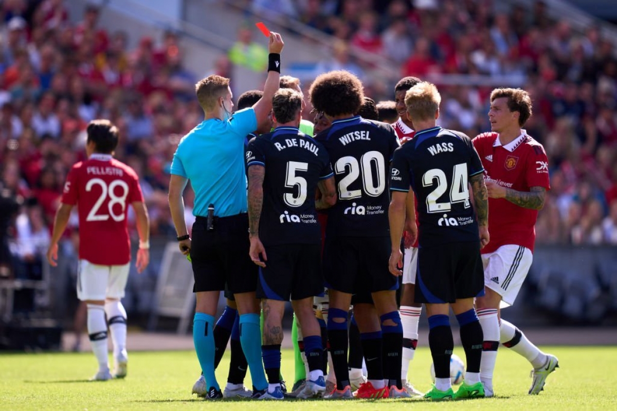 atletico madrid khien mu thua tran dau tien duoi thoi erik ten hag hinh anh 3