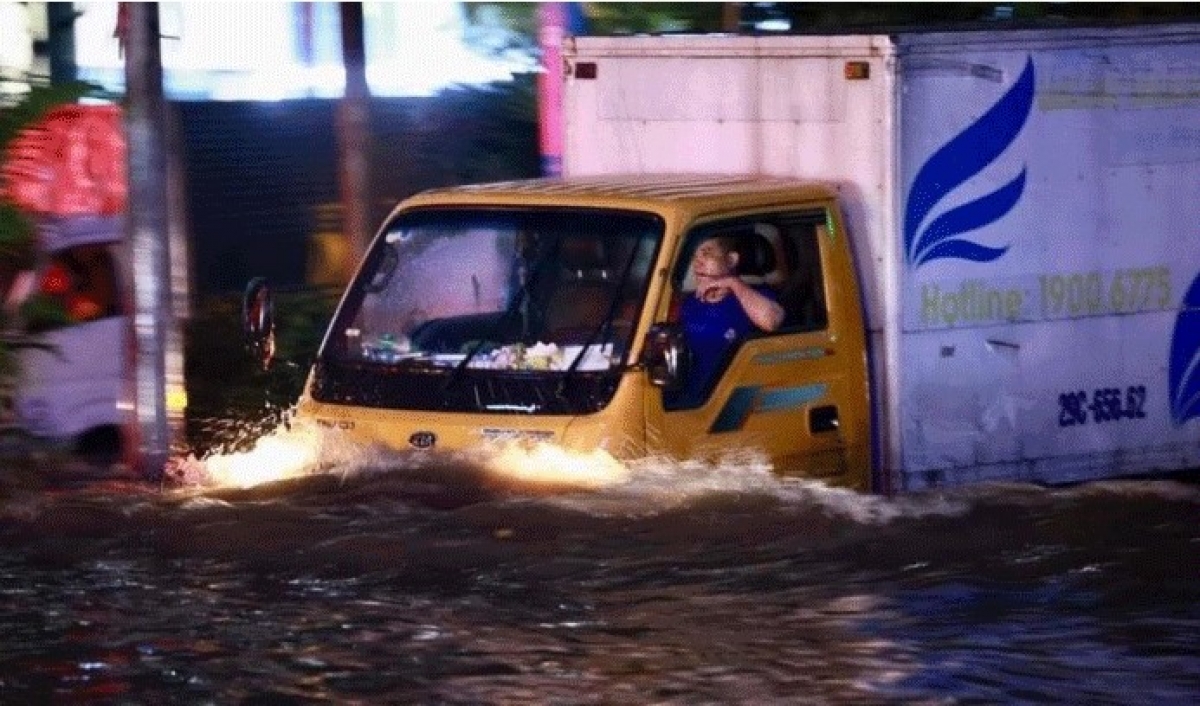 ha noi mua ngap bai hoc dat gia tu viec buong long quan ly cao do nen xay dung hinh anh 3