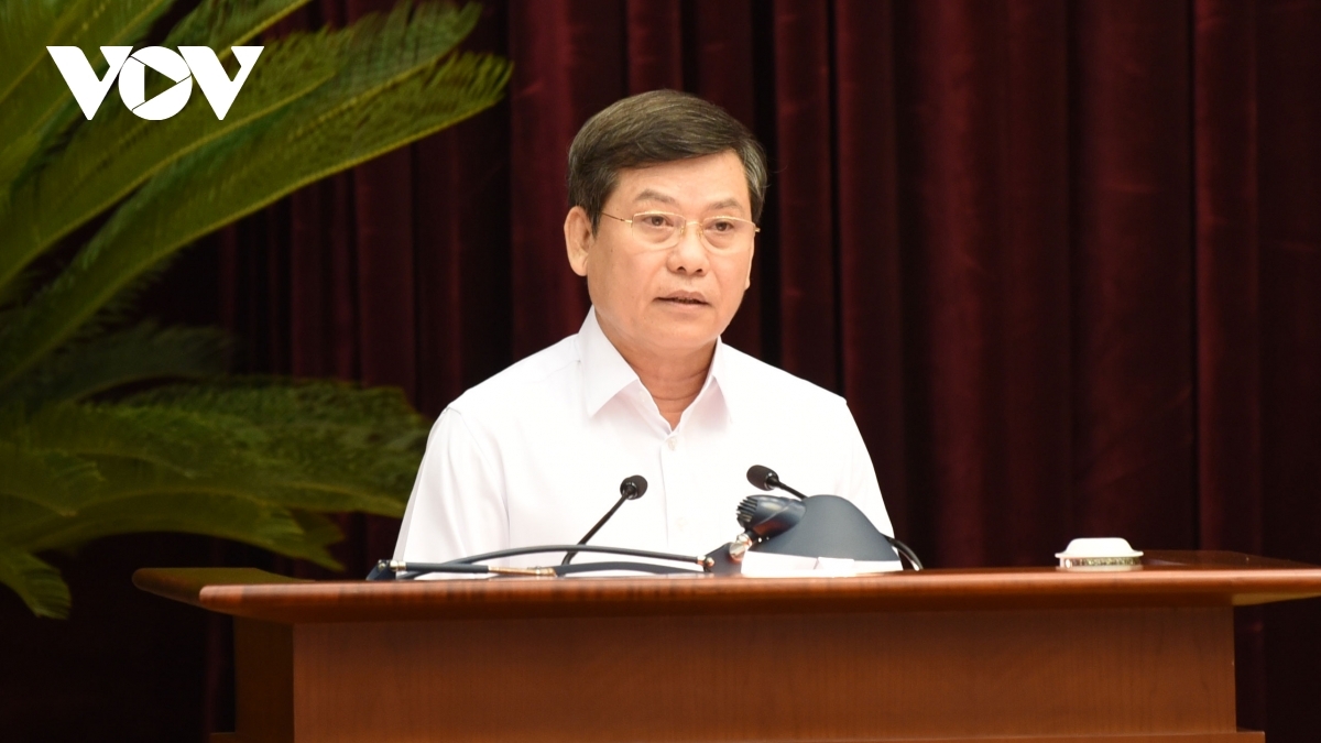 nhổ cỏ dại tham nhũng song phải kịp thời trồng cây, trồng lúa tốt tươi hình ảnh 1 nho co dai tham nhung song phai kip thoi trong cay, trong lua tot tuoi hinh anh 1