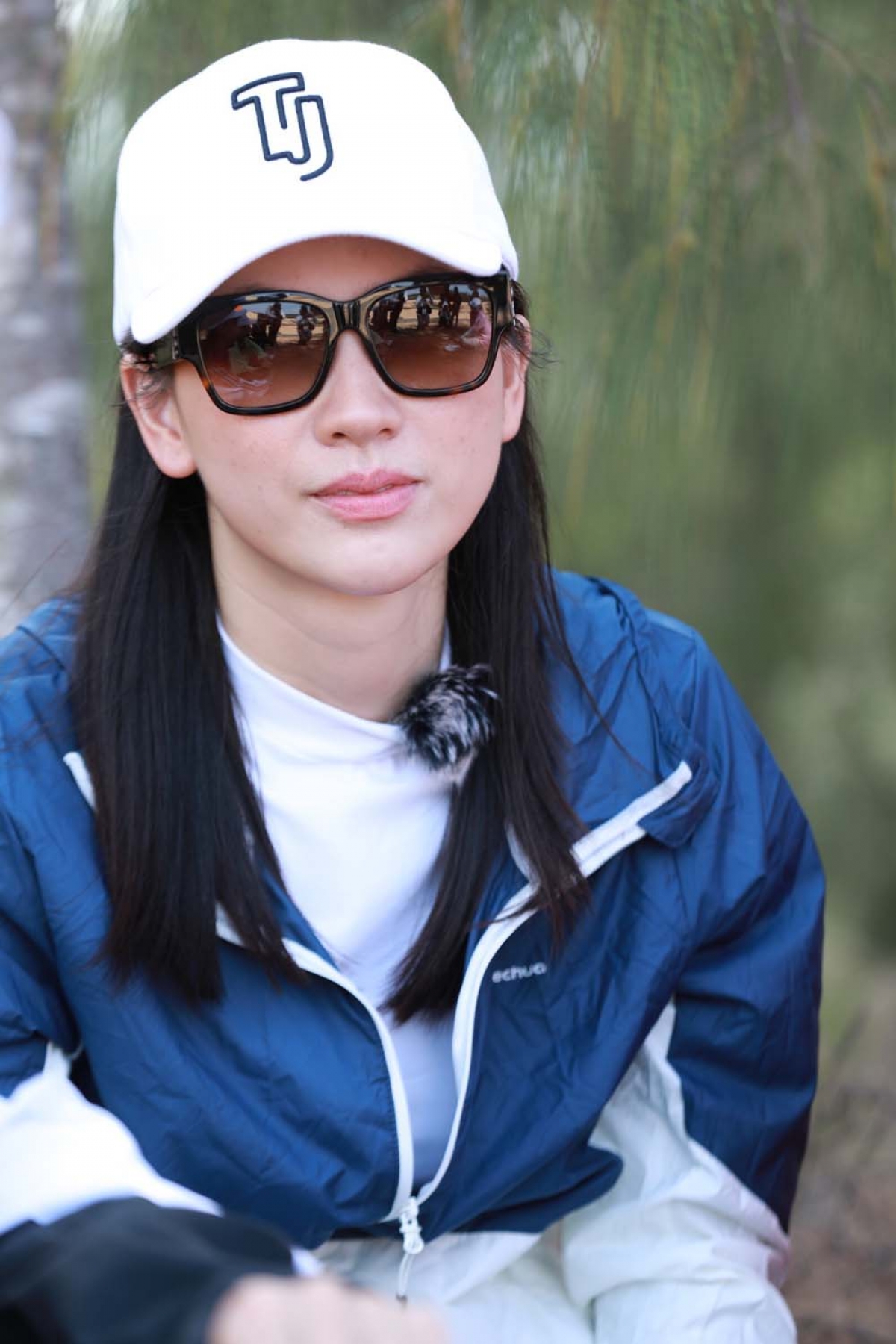 vo hoang yen choc gheo color man chieu cao va nhan lai cai ket bat ngo hinh anh 4