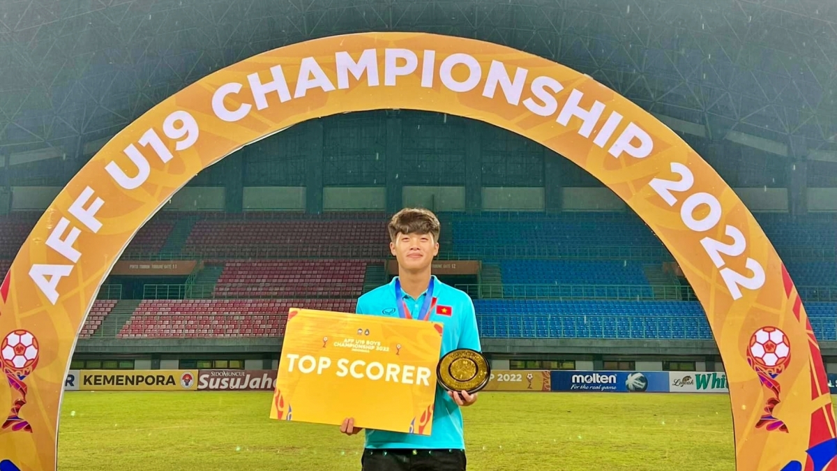 tiền đạo u19 việt nam giật giải vua phá lưới u19 Đông nam Á 2022 hình ảnh 1 tien dao u19 viet nam giat giai vua pha luoi u19 Dong nam A 2022 hinh anh 1