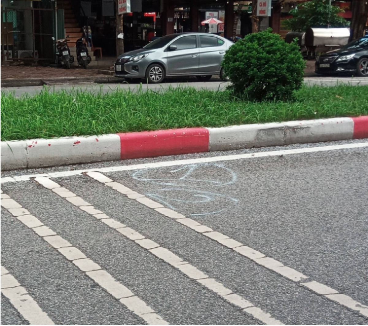  tai xe o to gay tai nan khien 1 nguoi di duong nguy kich roi bo chay hinh anh 1